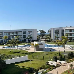 https://lyrioshomes-luxury-costa-ballena-beach.es-andalucia.com