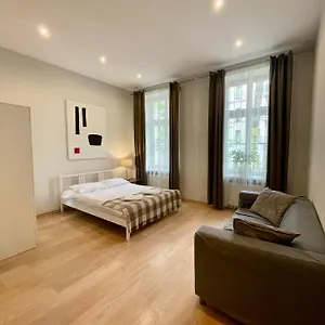 https://boutique-apartments-elegant-1906-period.hotelswroclaw.com