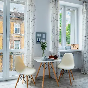  Apartamento Emilii Plater 12 Prywatne Mieszkanie Z Balkonem 400 M Od Dworca Centralnego Samodzielne Zameldowanie! Self Check-in System!